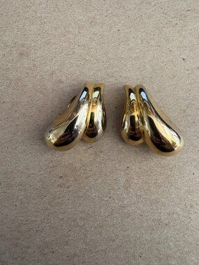 80s vintage signed Erwin Pearl Double Teardrop gold plated clip on earrings